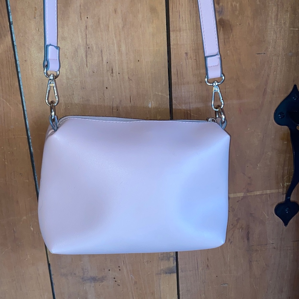 Kathy Ireland Elegant Pink crossbody Bag
